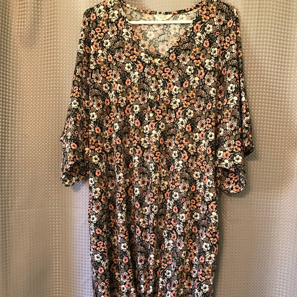 Dwell and Slumber Classic Dress - Picture 1 of 1